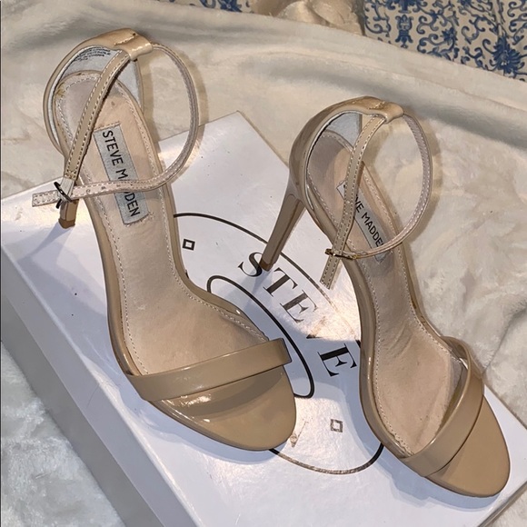 Steven Madden Nude Heels - Picture 3 of 6